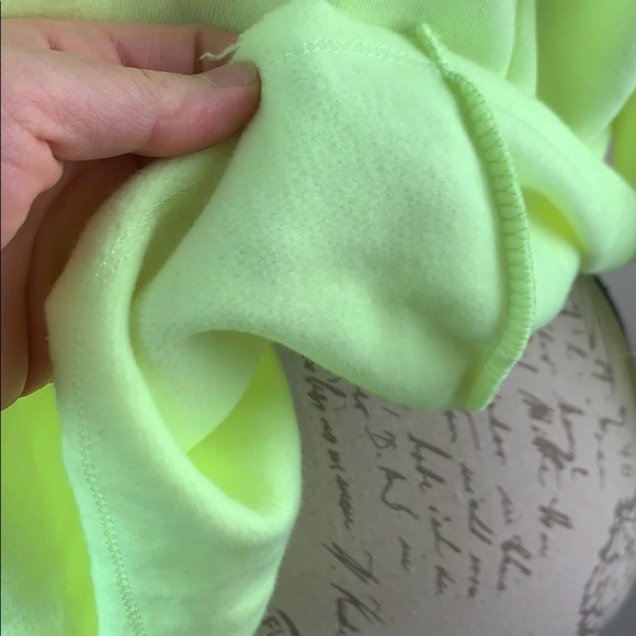 Zara M Neon Yellow Pull Over Sweater Top - Picture 4 of 6